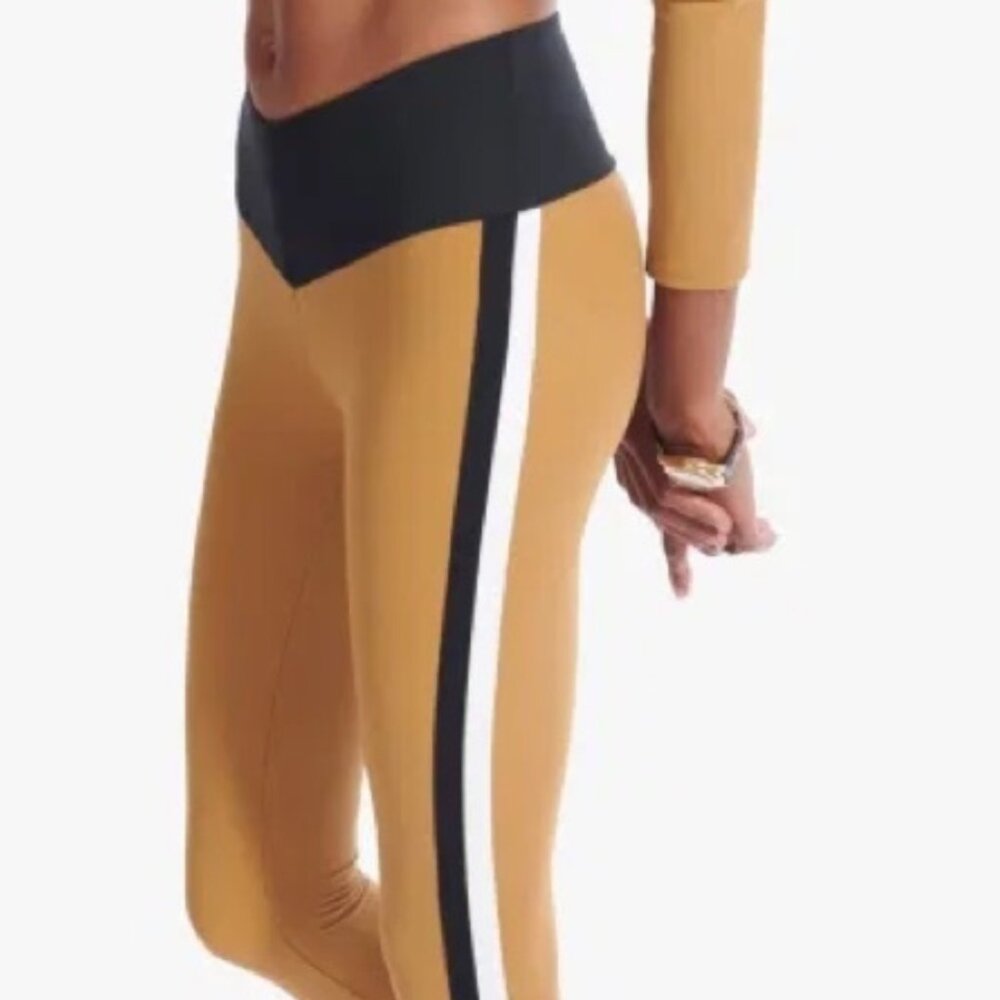 NEW BALANCE x STAUD Performance Legging